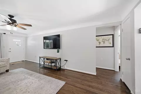 Entry Way - 4570 Hunt Rd, Blue Ash, OH 45242 photo 1 of 2