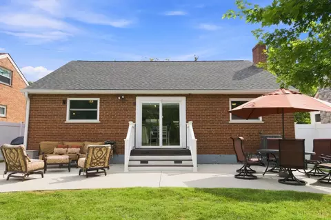 Exterior - 4570 Hunt Rd, Blue Ash, OH 45242 photo 8 of 18