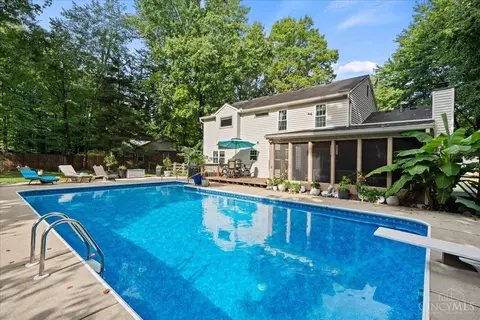 3712 Chestnut Way, Amelia, OH 45102