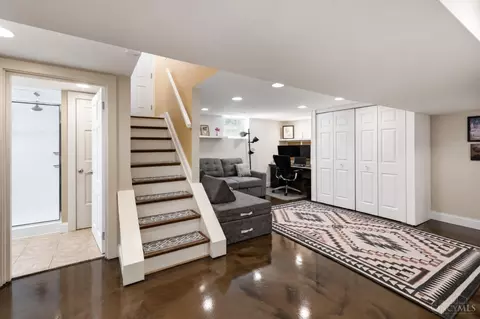 Other - 3307 Maplecrest Pl, Cincinnati, OH 45209 photo 4 of 7