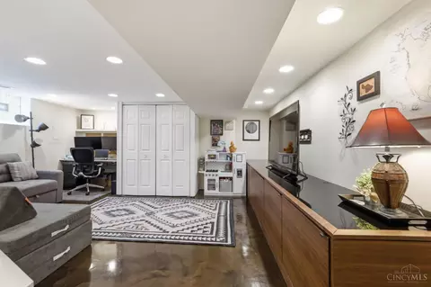 Other - 3307 Maplecrest Pl, Cincinnati, OH 45209 photo 5 of 7