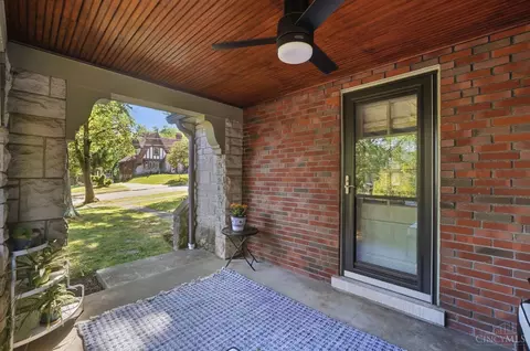 Exterior - 2898 Temple Ave, Cincinnati, OH 45211 photo 7 of 12
