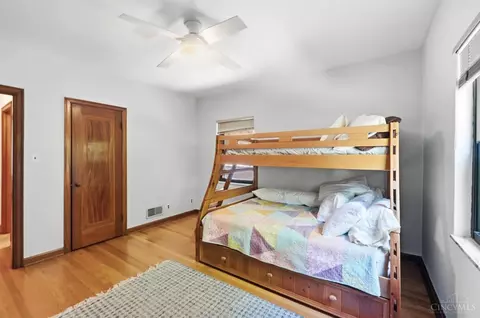 Bedroom - 2898 Temple Ave, Cincinnati, OH 45211 photo 4 of 10