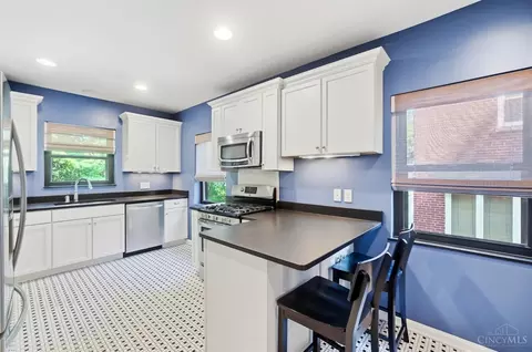Kitchen - 2898 Temple Ave, Cincinnati, OH 45211 photo 5 of 5