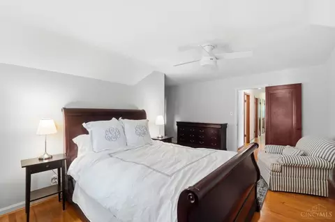 Bedroom - 2898 Temple Ave, Cincinnati, OH 45211 photo 8 of 10