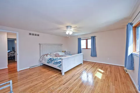 Bedroom - 1258 Immaculate Ln, Cincinnati, OH 45255 photo 1 of 7