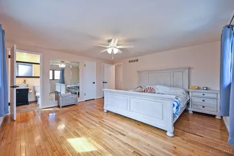 Bedroom - 1258 Immaculate Ln, Cincinnati, OH 45255 photo 2 of 7
