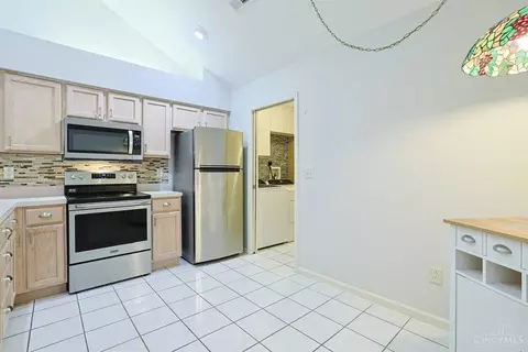 Kitchen - 3393 Ravine Pl, Maineville, OH 45039 photo 1 of 3
