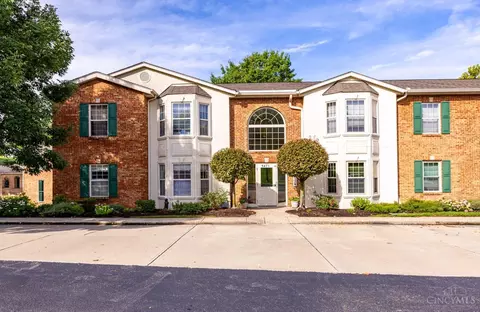 5471 Asbury Lake Dr, Cincinnati, OH 45247