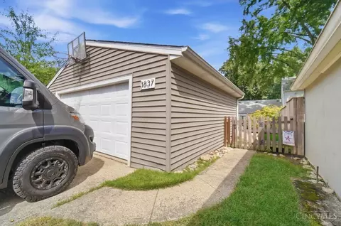 Other - 3837 Oak St, Mariemont, OH 45227 photo 13 of 16