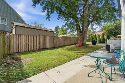 Exterior - 3837 Oak St, Mariemont, OH 45227 photo 8 of 17