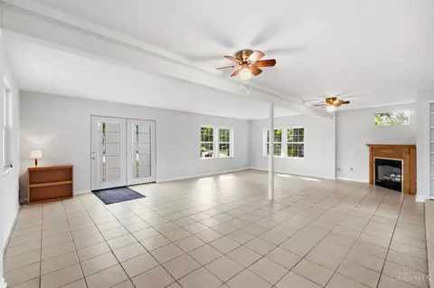 Living - 3437 Trovillo Rd, Morrow, OH 45152 photo 6 of 12
