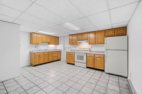 Kitchen - 3437 Trovillo Rd, Morrow, OH 45152 photo 6 of 7
