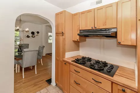 Kitchen - 3811 Simpson Ave, Fairfax, OH 45227 photo 2 of 3