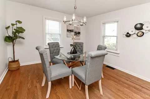 Dining - 3811 Simpson Ave, Fairfax, OH 45227 photo 2 of 3