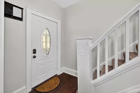 Entry Way - 723 Hand Ave, Cincinnati, OH 45232 photo 1 of 4