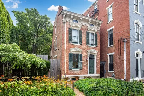 Exterior - 1316 Spring St, Cincinnati, OH 45202 photo 2 of 9