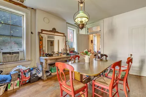 Dining - 1316 Spring St, Cincinnati, OH 45202 photo 2 of 3
