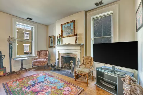 Living - 1316 Spring St, Cincinnati, OH 45202 photo 2 of 3