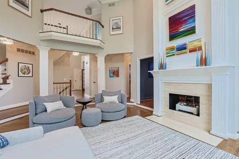 Living - 7675 Foxgate Ln, Cincinnati, OH 45243 photo 4 of 4