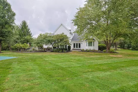Exterior - 7675 Foxgate Ln, Cincinnati, OH 45243 photo 9 of 9