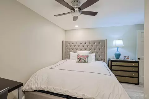 Bedroom - 7675 Foxgate Ln, Cincinnati, OH 45243 photo 7 of 7