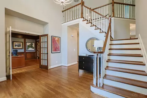 Entry Way - 7675 Foxgate Ln, Cincinnati, OH 45243 photo 3 of 3