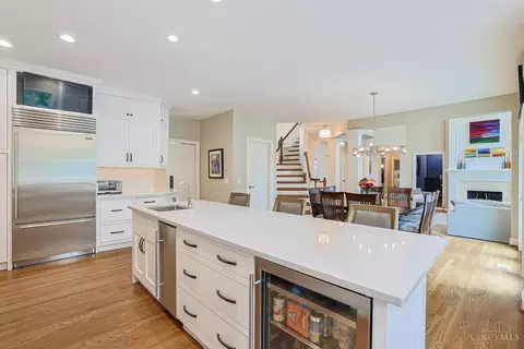 Kitchen - 7675 Foxgate Ln, Cincinnati, OH 45243 photo 3 of 5