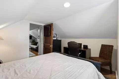 Bedroom - 7005 Bramble Ave, Cincinnati, OH 45227 photo 4 of 4