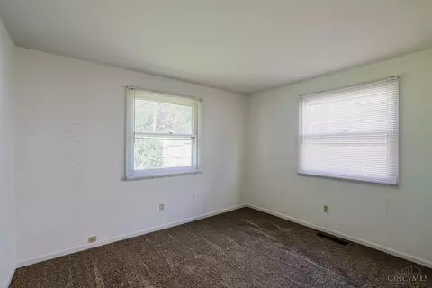 Bedroom - 3245 River Rd, Hamilton, OH 45015 photo 1 of 5