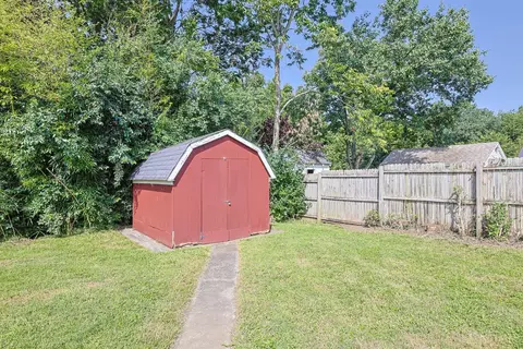 Exterior - 3245 River Rd, Hamilton, OH 45015 photo 3 of 3