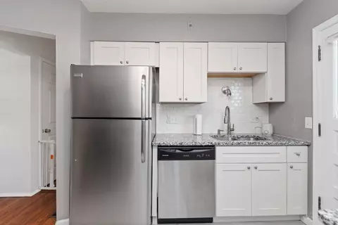 Kitchen - 5287 Highview Dr, Cincinnati, OH 45238 photo 1 of 3