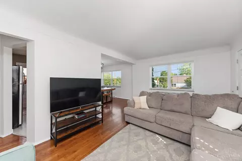 Living - 5287 Highview Dr, Cincinnati, OH 45238 photo 2 of 2