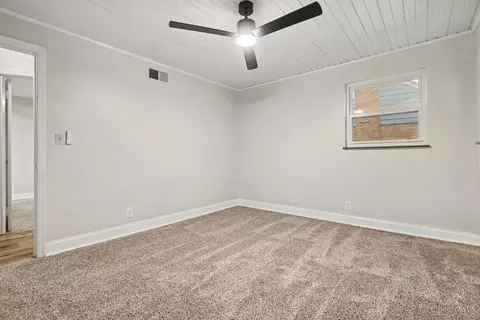 Bedroom - 8997 Plainfield Rd, Cincinnati, OH 45236 photo 8 of 8