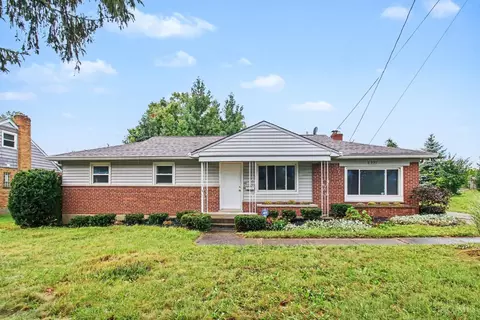 Exterior - 8997 Plainfield Rd, Cincinnati, OH 45236 photo 2 of 7