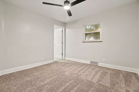 Bedroom - 8997 Plainfield Rd, Cincinnati, OH 45236 photo 4 of 8