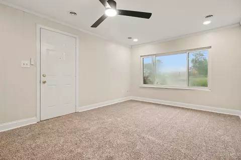 Living - 8997 Plainfield Rd, Cincinnati, OH 45236 photo 5 of 5