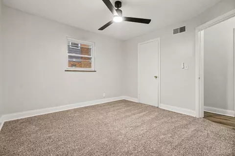 Bedroom - 8997 Plainfield Rd, Cincinnati, OH 45236 photo 6 of 8