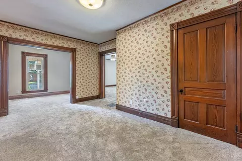 Entry Way - 737 Central Ave, Carlisle, OH 45005 photo 2 of 4