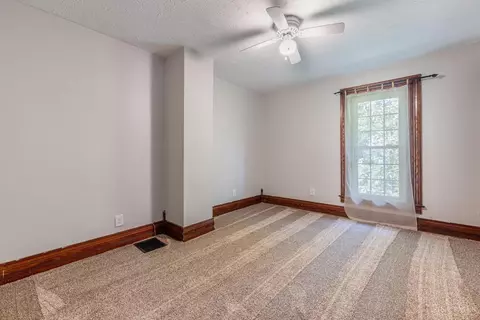 Bedroom - 737 Central Ave, Carlisle, OH 45005 photo 3 of 6