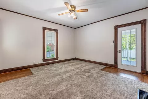 Living - 737 Central Ave, Carlisle, OH 45005 photo 4 of 7