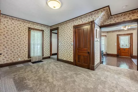Entry Way - 737 Central Ave, Carlisle, OH 45005 photo 1 of 4