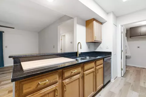 Kitchen - 997 Cedar Ridge Dr, Cincinnati, OH 45245 photo 2 of 3