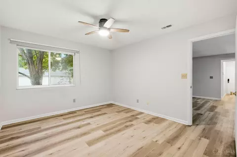 Bedroom - 997 Cedar Ridge Dr, Cincinnati, OH 45245 photo 5 of 6