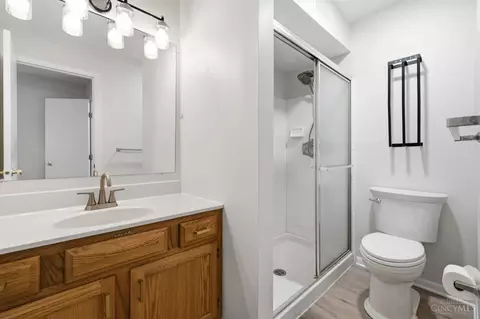 Bath - 997 Cedar Ridge Dr, Cincinnati, OH 45245 photo 1 of 3