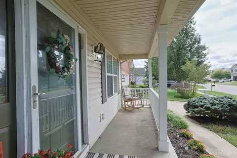 Exterior - 1147 Stableview Cir, Hamilton Township, OH 45039 photo 4 of 14