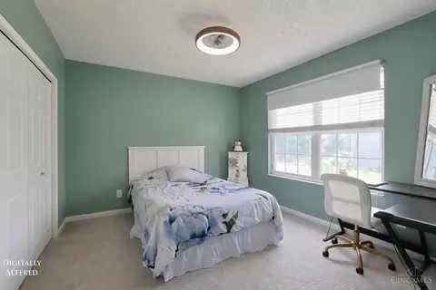 Bedroom - 1147 Stableview Cir, Hamilton Township, OH 45039 photo 5 of 5