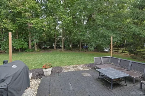 Exterior - 1147 Stableview Cir, Hamilton Township, OH 45039 photo 12 of 14