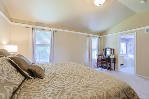 Bedroom - 1147 Stableview Cir, Hamilton Township, OH 45039 photo 2 of 5