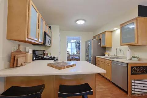 Kitchen - 1147 Stableview Cir, Hamilton Township, OH 45039 photo 1 of 3
